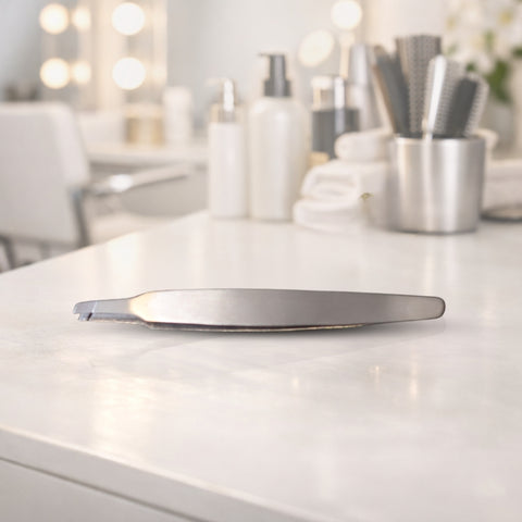 Salon Studio Point Tip Tweezer