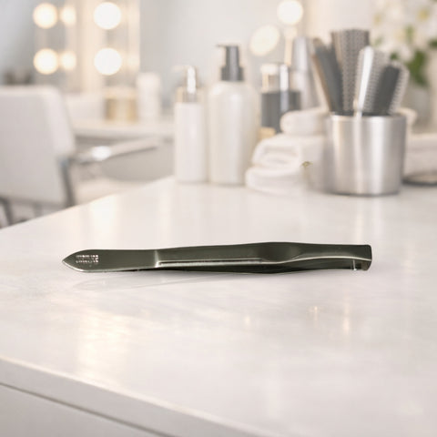 Salon Studio Flat Tip Tweezer